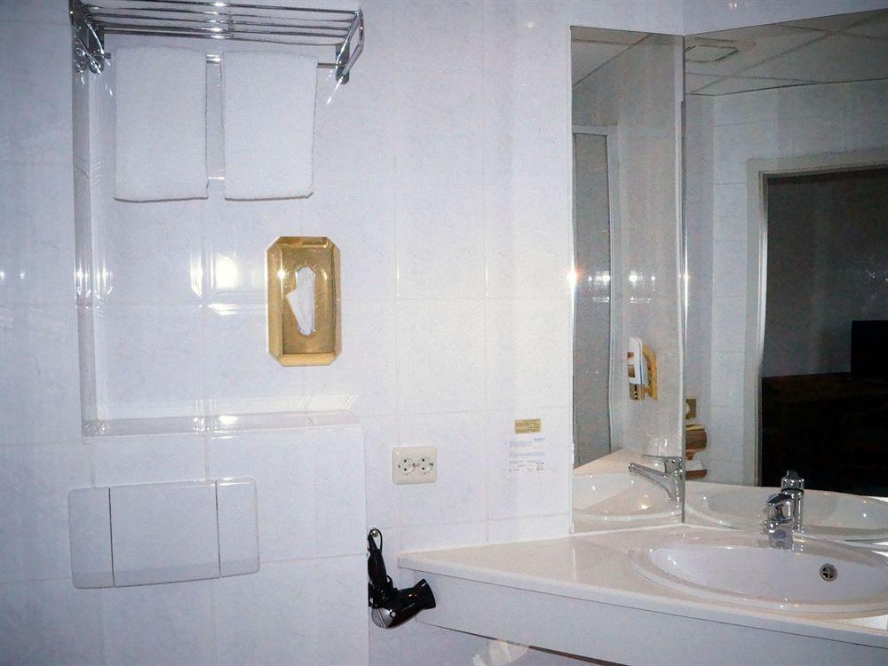 โรงแรมเอนทรี กลินเดอ ภายนอก รูปภาพ